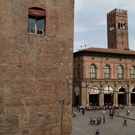 Casa Isolani Luxury Rooms Piazza Maggiore 1 Bolonha Exterior foto