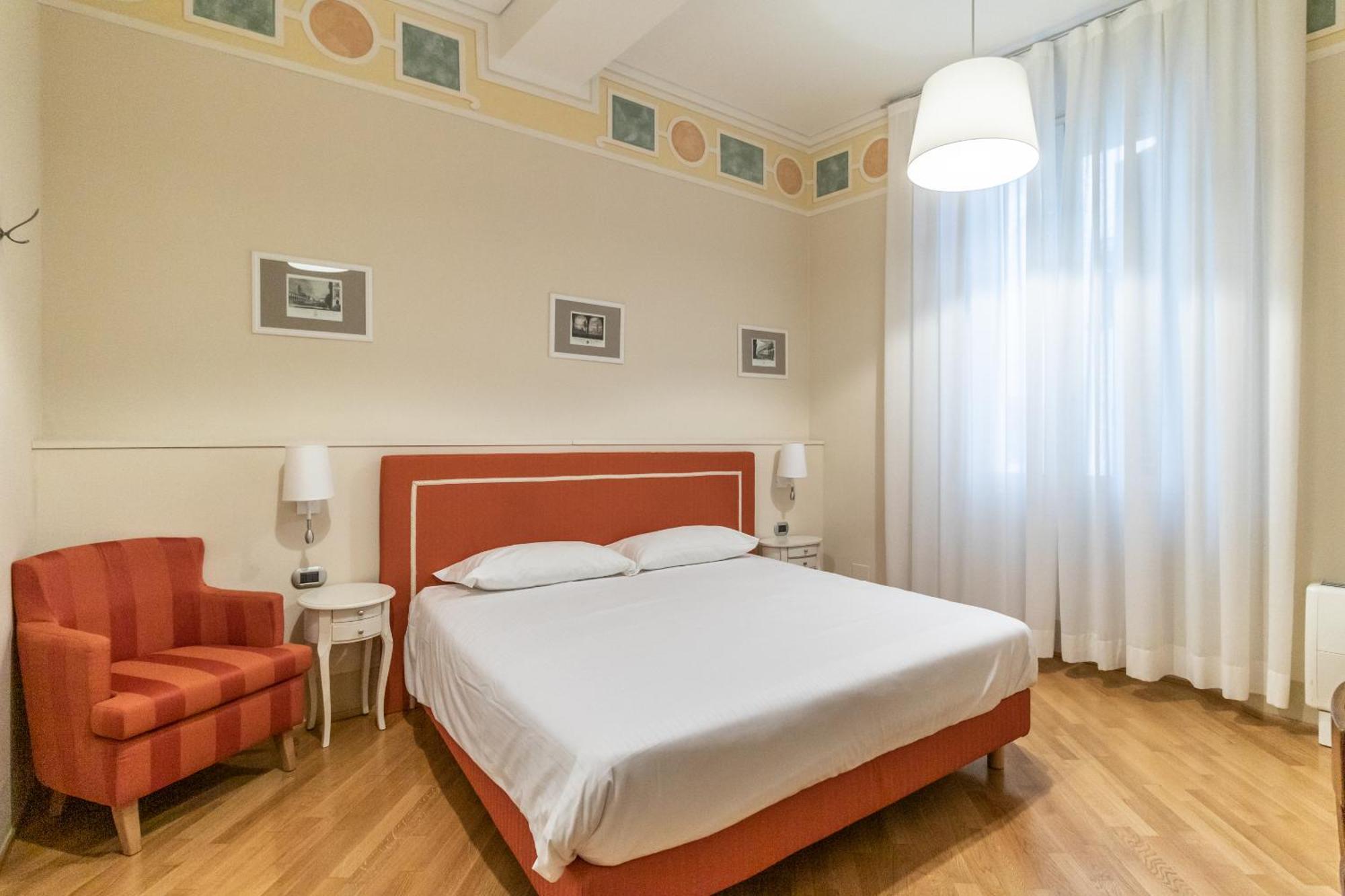 Casa Isolani Luxury Rooms Piazza Maggiore 1 Bolonha Exterior foto
