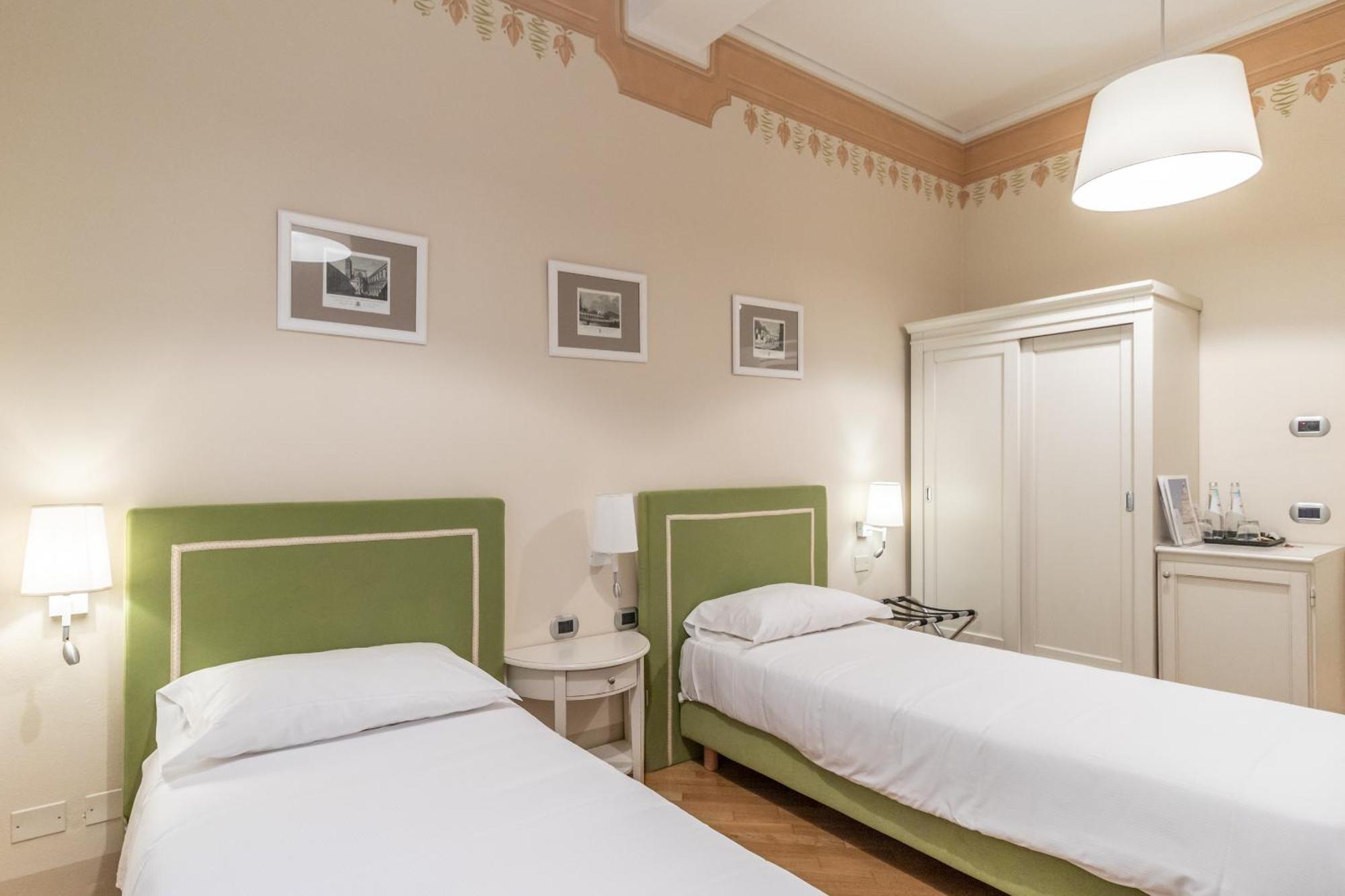 Casa Isolani Luxury Rooms Piazza Maggiore 1 Bolonha Exterior foto